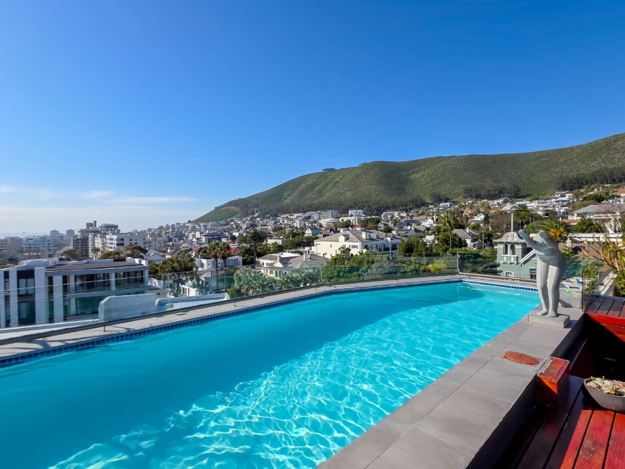 3 Bedroom Property for Sale in Sea Point Western Cape
